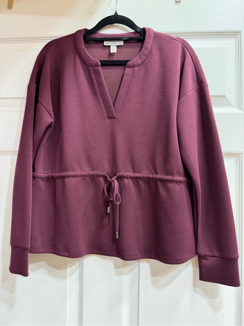 Cable & Gauge Plum Drawstring V-Neck Pullover